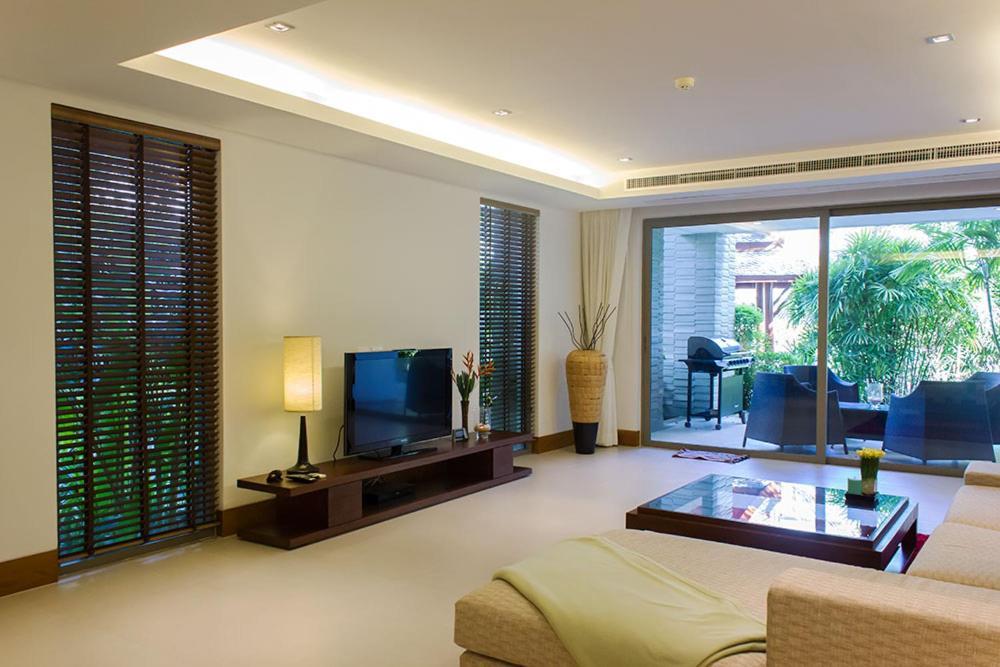 Nai Thon Beachfront Apartments ภายนอก รูปภาพ